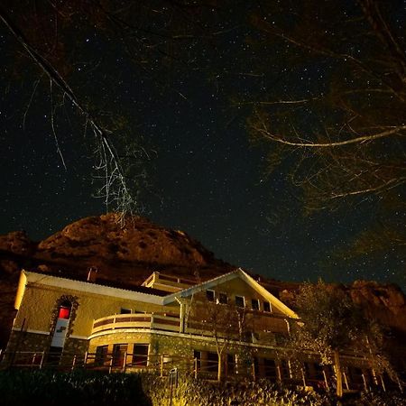 Albergue Santa Barbara Aliaga Екстер'єр фото